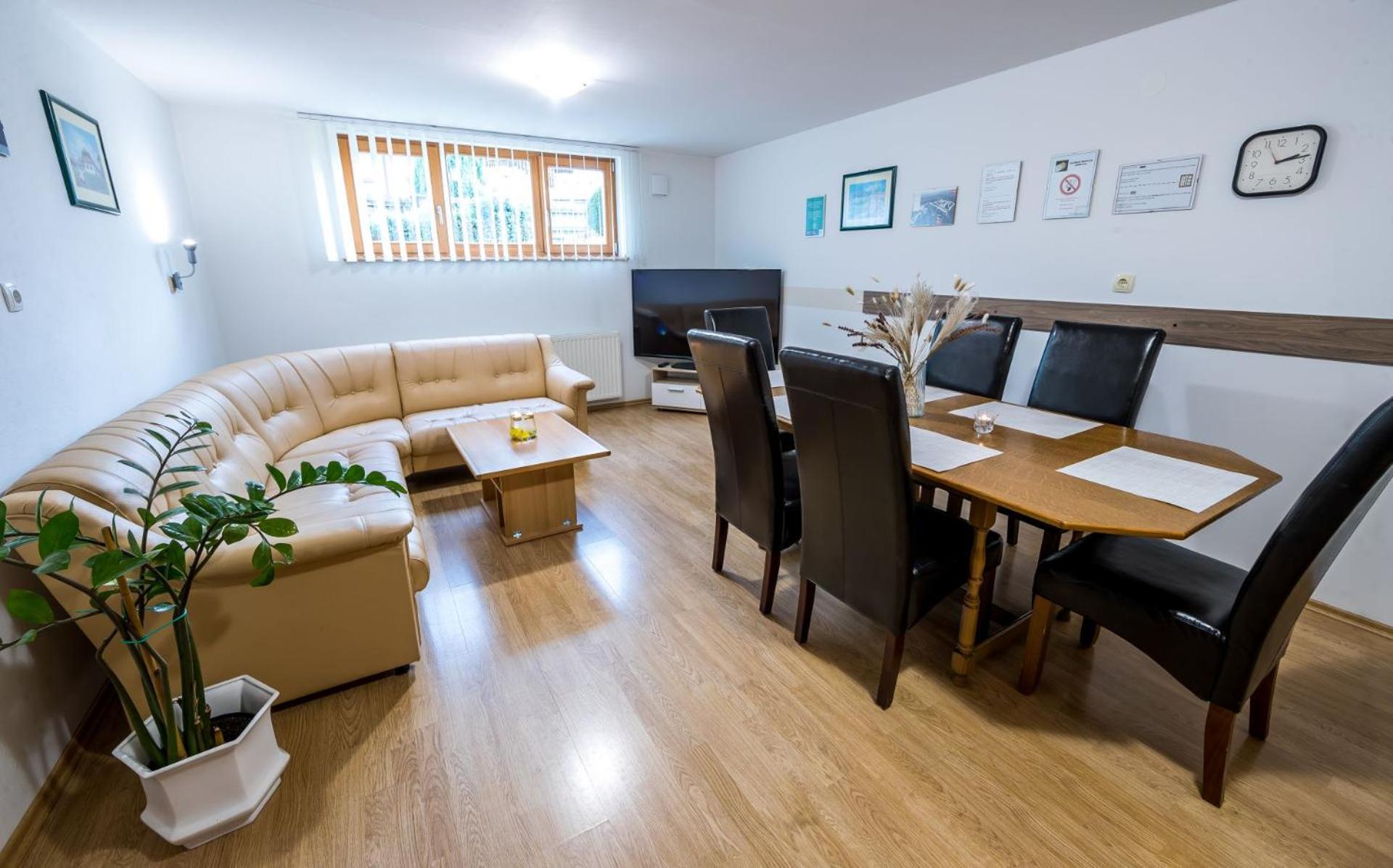 Zimzeleni Apartments Zreče Extérieur photo
